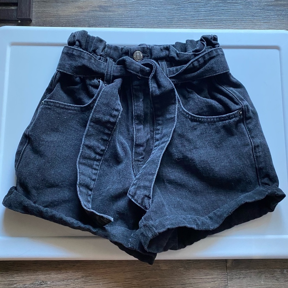 black high waisted shorts forever 21